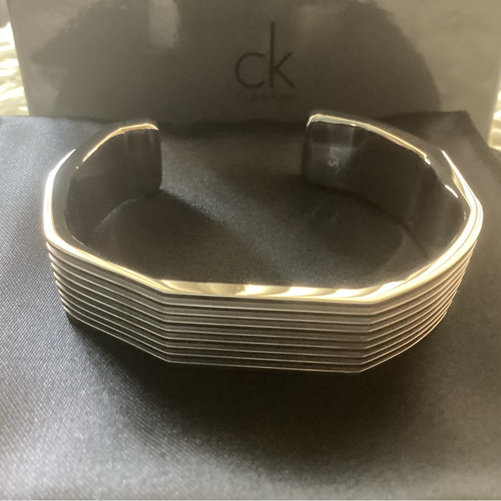 Calvin Klein Metallic Silver Bracelet Size Small